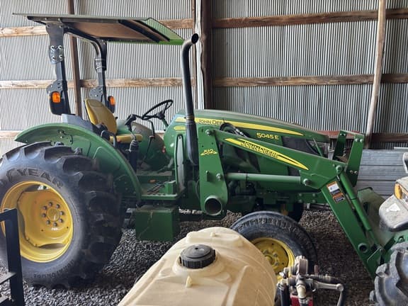 Image of John Deere 5045E equipment image 1