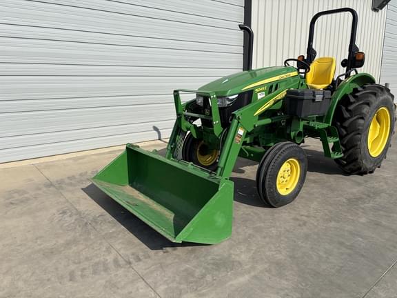 Image of John Deere 5045E equipment image 2