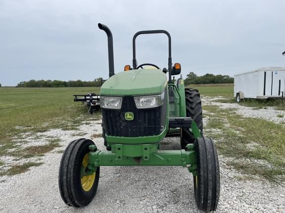 Image of John Deere 5045E equipment image 2