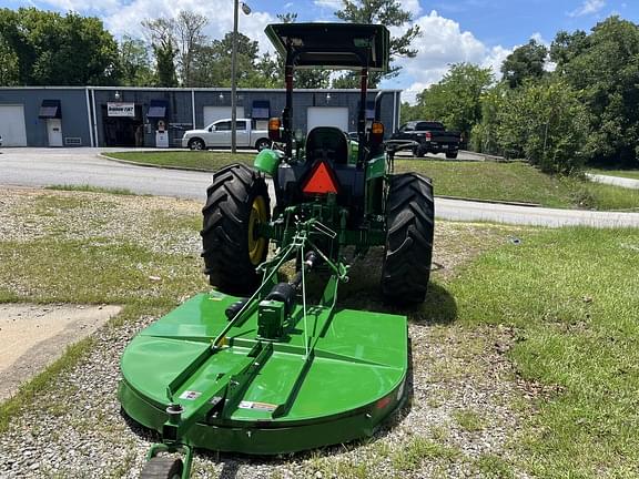 Image of John Deere 5045E equipment image 3