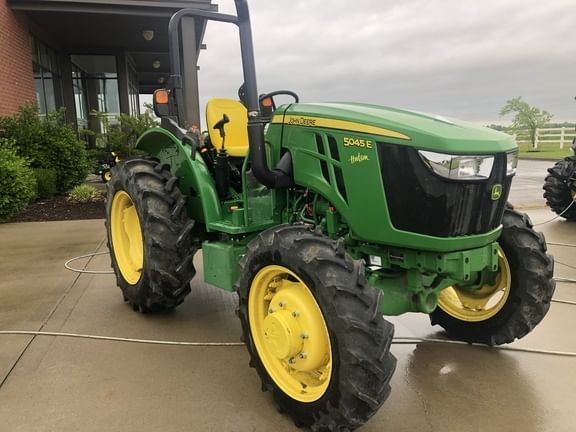 Main image John Deere 5045E