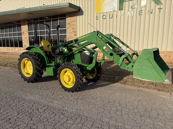 Image of John Deere 5045E equipment image 1