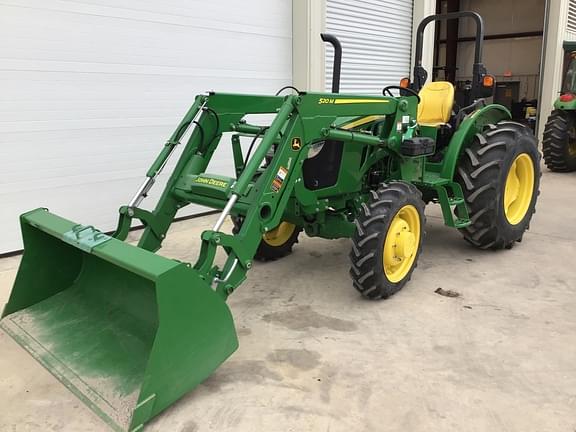 Image of John Deere 5045E equipment image 2