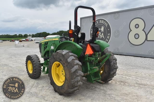 Image of John Deere 5045E equipment image 2