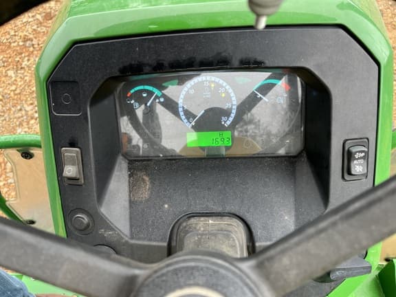 Image of John Deere 5045E equipment image 4