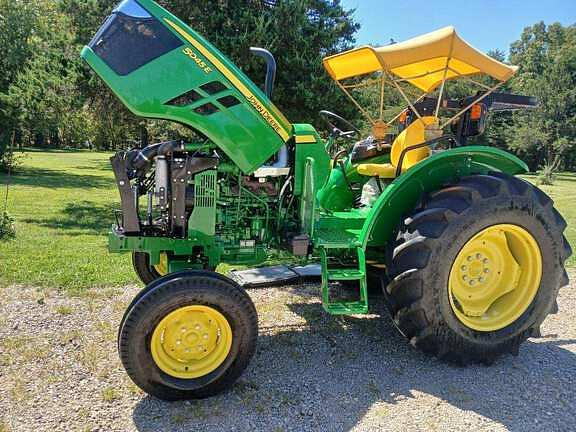 Image of John Deere 5045E Primary image