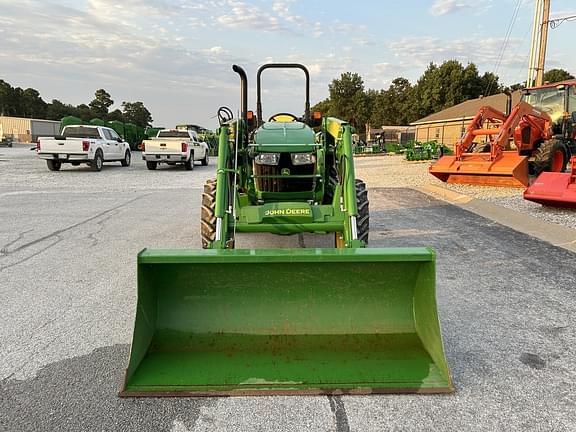 Image of John Deere 5045E equipment image 2