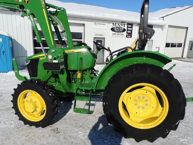 Image of John Deere 5045E equipment image 2