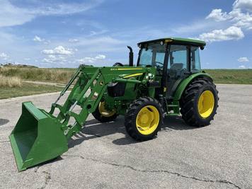 Main image John Deere 5055E