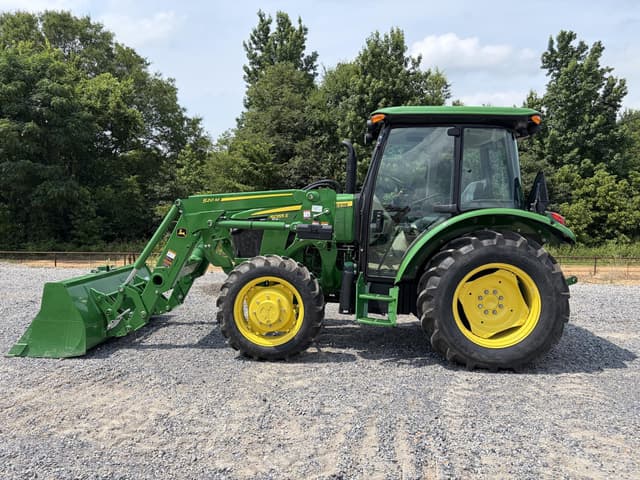 Image of John Deere 5055E equipment image 1