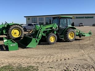 Main image John Deere 5055E 0