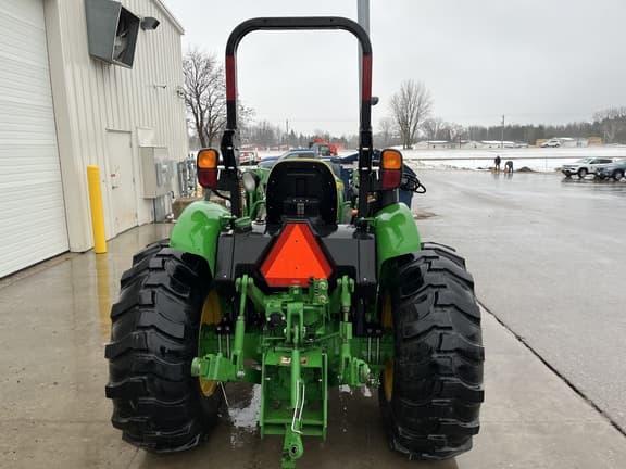 Image of John Deere 5055E equipment image 2