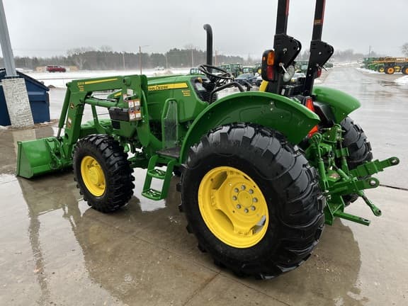 Image of John Deere 5055E equipment image 3