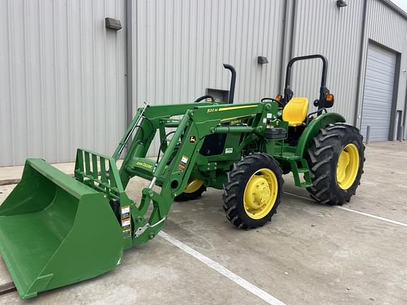 Image of John Deere 5055E equipment image 4