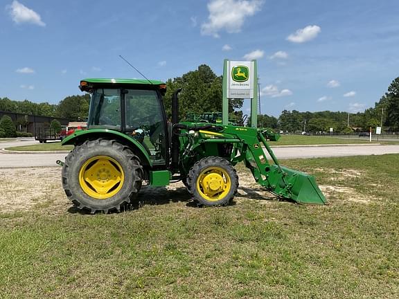 Image of John Deere 5055E equipment image 1