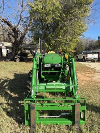 Image of John Deere 5055E equipment image 3