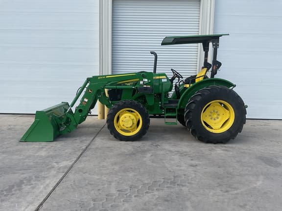 Image of John Deere 5055E equipment image 1