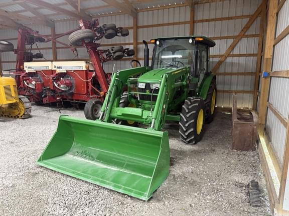 Image of John Deere 5055E equipment image 2
