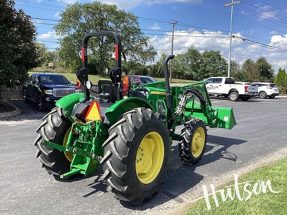 Image of John Deere 5055E equipment image 3