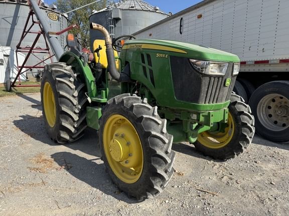 2021 John Deere 5055E Equipment Image0