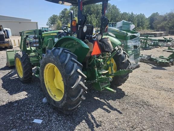 Image of John Deere 5055E equipment image 2