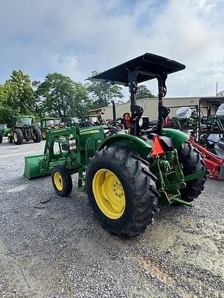 Image of John Deere 5055E equipment image 3