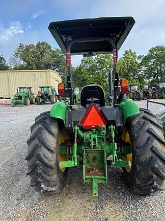 Image of John Deere 5055E equipment image 4