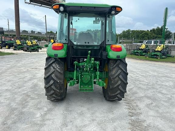 Image of John Deere 5055E equipment image 3