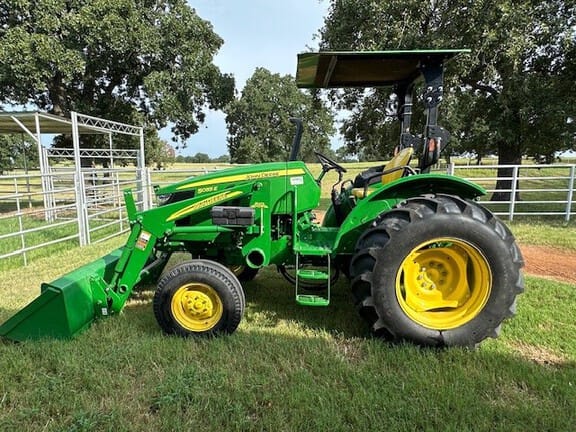 2021 John Deere 5055E Equipment Image0