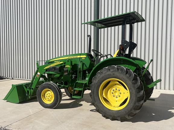 Image of John Deere 5055E equipment image 2