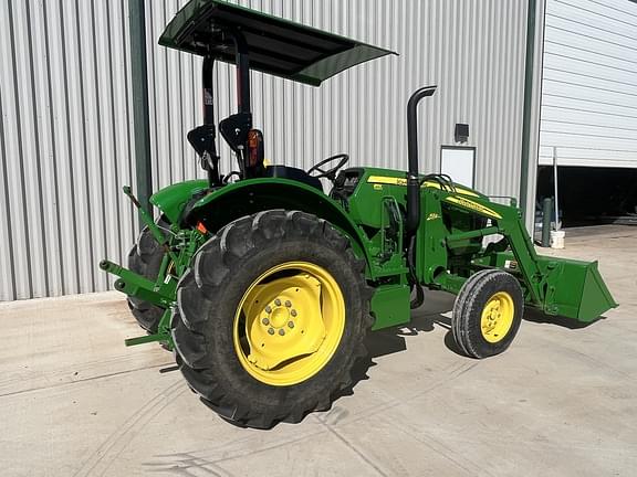 Image of John Deere 5055E equipment image 4