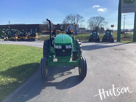 Image of John Deere 5055E equipment image 3