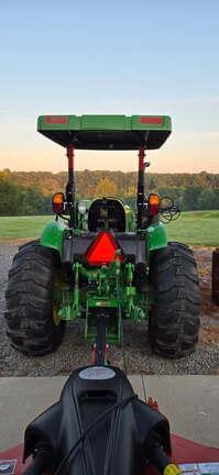 Image of John Deere 5055E equipment image 3
