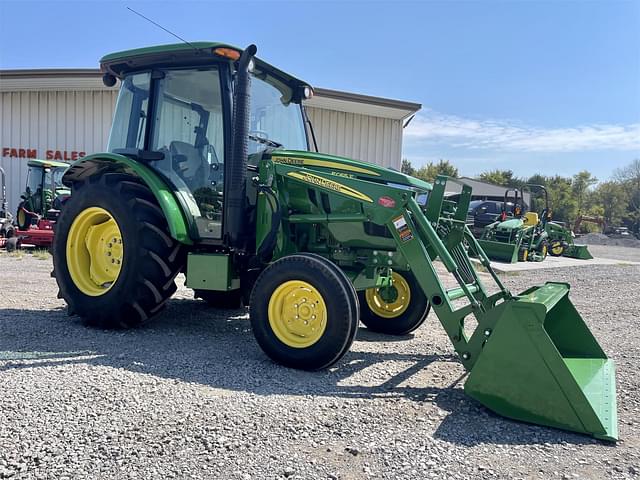 Image of John Deere 5055E equipment image 1