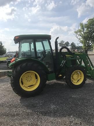 Image of John Deere 5055E equipment image 1