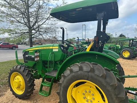 Image of John Deere 5055E equipment image 2