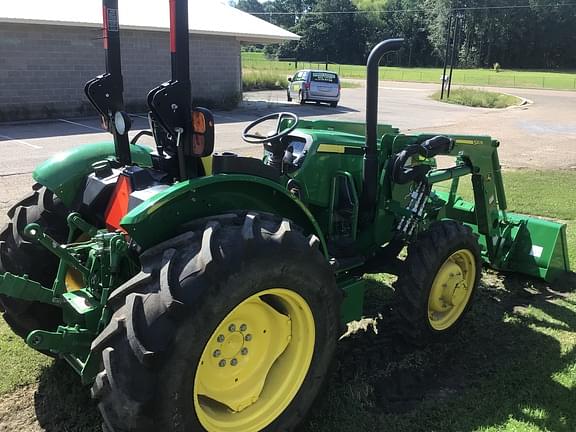 Image of John Deere 5055E equipment image 2