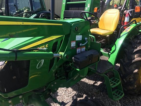 Image of John Deere 5055E equipment image 2