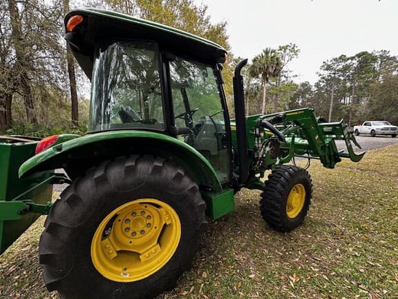 Image of John Deere 5055E equipment image 2