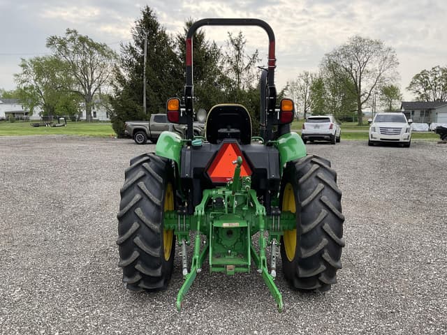 Image of John Deere 5055E equipment image 3