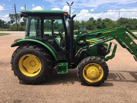 Image of John Deere 5055E equipment image 3