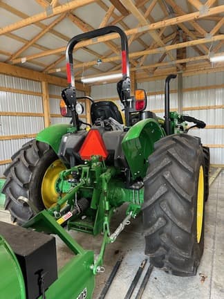 Image of John Deere 5055E equipment image 3