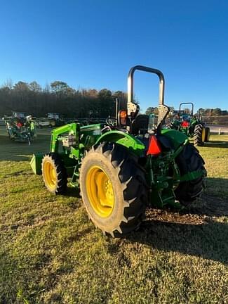 Image of John Deere 5055E equipment image 3