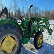 Image of John Deere 5055E equipment image 4