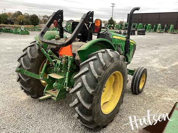 Image of John Deere 5055E equipment image 3