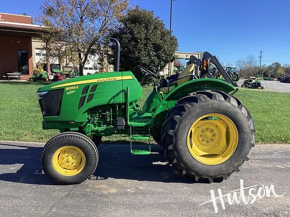 Image of John Deere 5055E equipment image 3