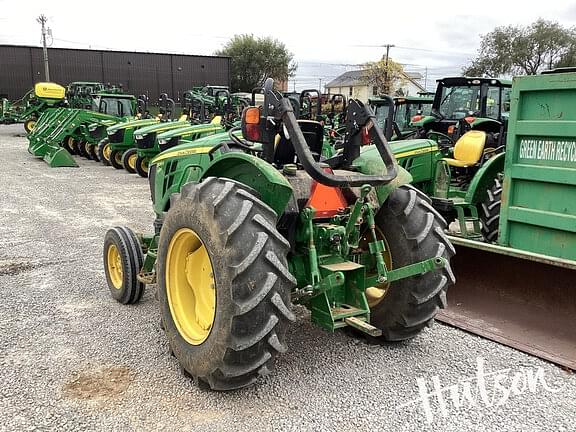 Image of John Deere 5055E equipment image 2