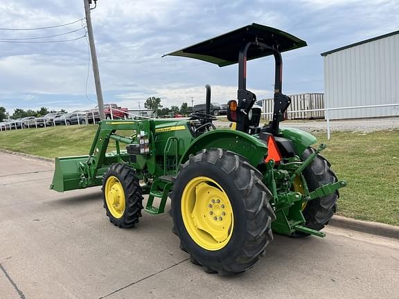 Image of John Deere 5055E equipment image 2