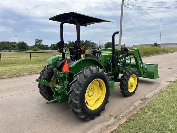 Image of John Deere 5055E equipment image 4