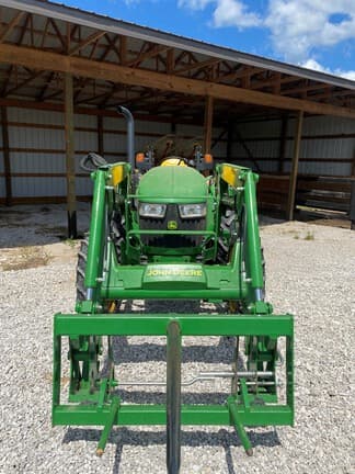 Image of John Deere 5055E equipment image 4